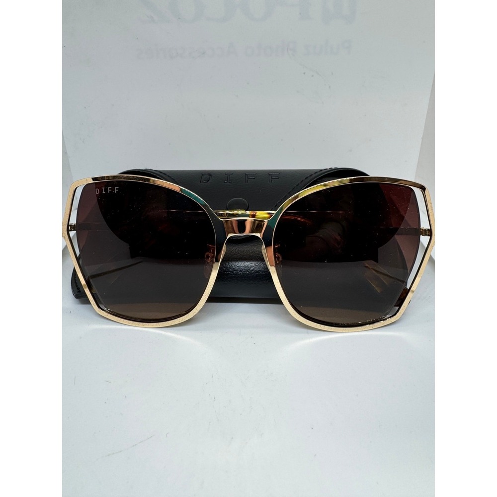DIFF Eyewear Donna III Sunglasses Womens POLARIZED Gold Mirror Lens Geometric